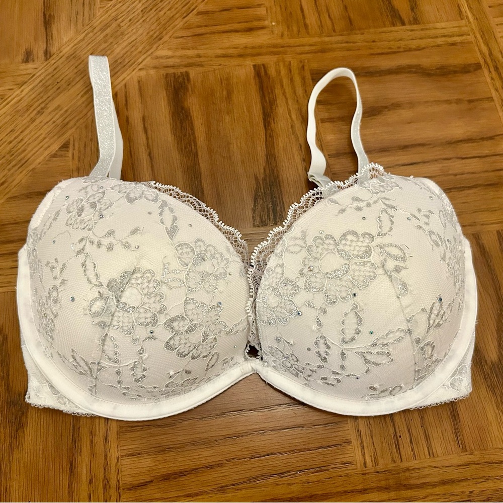 Victoria's Secret White and Shimmer Silver Floral Bra Shimmer Glitter Straps